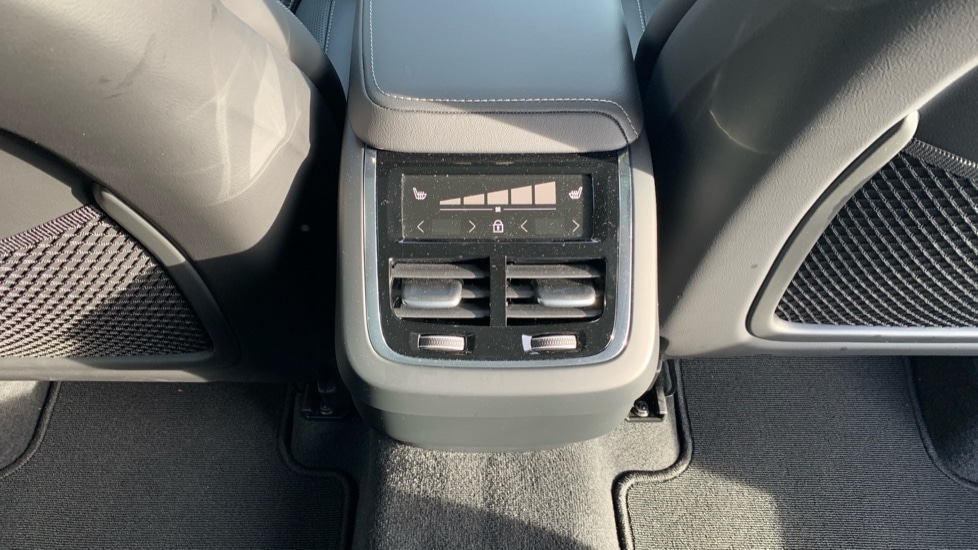 Used Volvo XC60 2024 for sale - 76311941: Photo 49