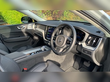 Used Volvo XC60 2024 for sale - 76311941: Photo