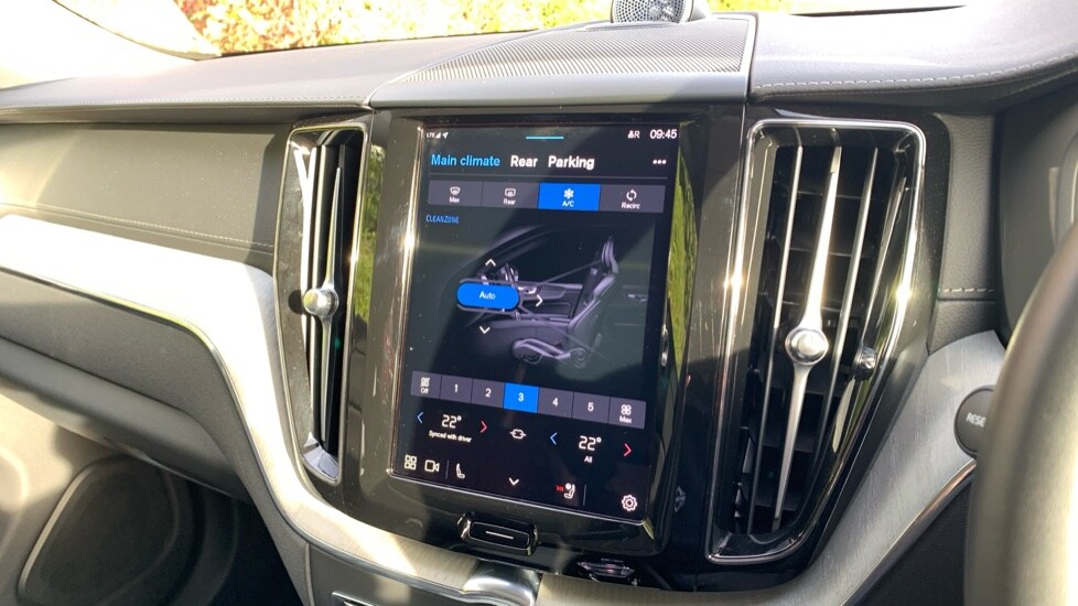 Used Volvo XC60 2024 for sale - 76311941: Photo 51