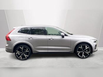 Used Volvo XC60 2025 for sale - 77810267: Photo