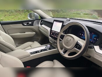 Used Volvo XC60 2025 for sale - 77810267: Photo