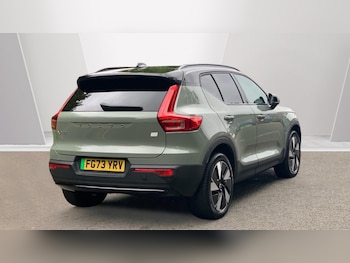 Used Volvo XC40 2023 for sale - 75929884: Photo