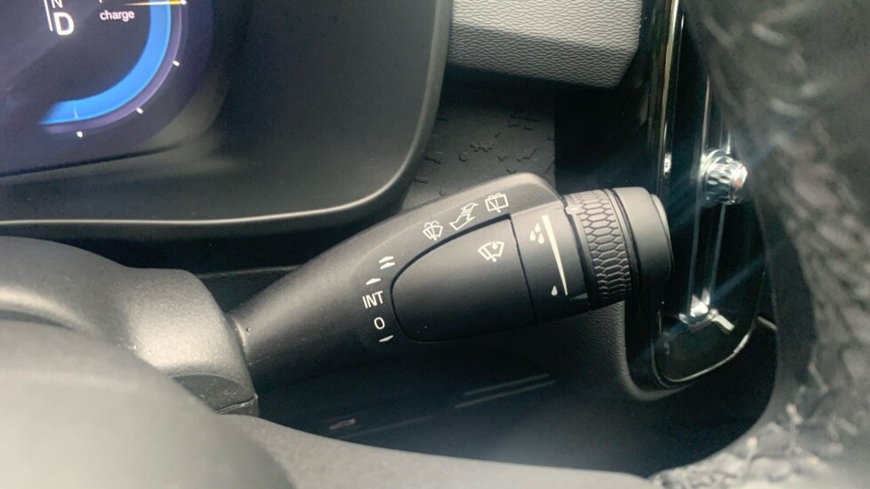 Used Volvo XC40 2023 for sale - 75929884: Photo 34