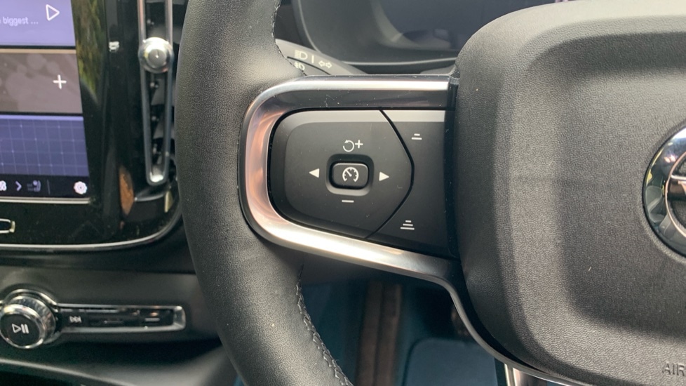 Used Volvo XC40 2022 for sale - 76888740: Photo 38