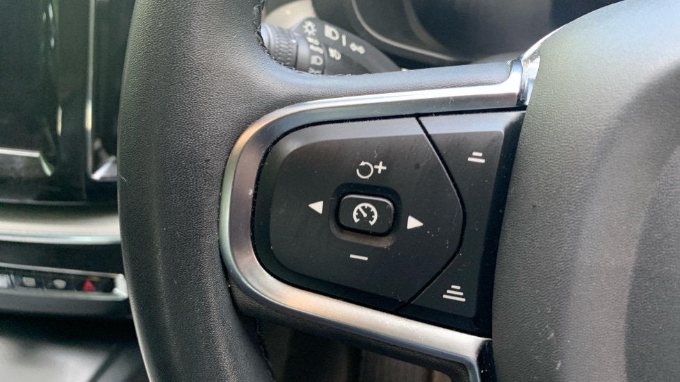 Used Volvo XC60 2022 for sale - 77019838: Photo 34