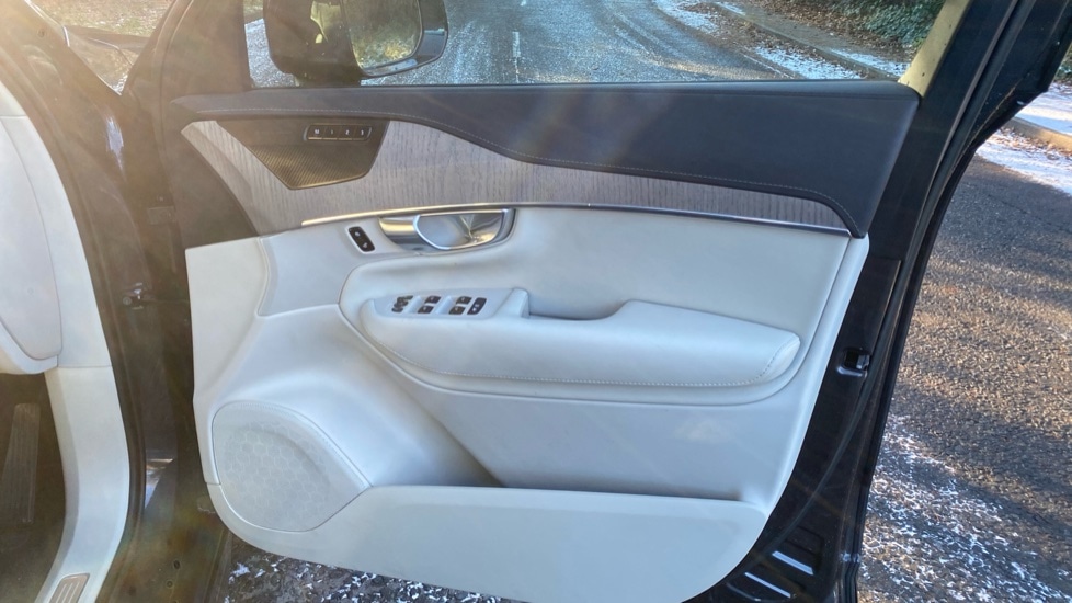 Used Volvo XC90 2022 for sale - 77178136: Photo 35