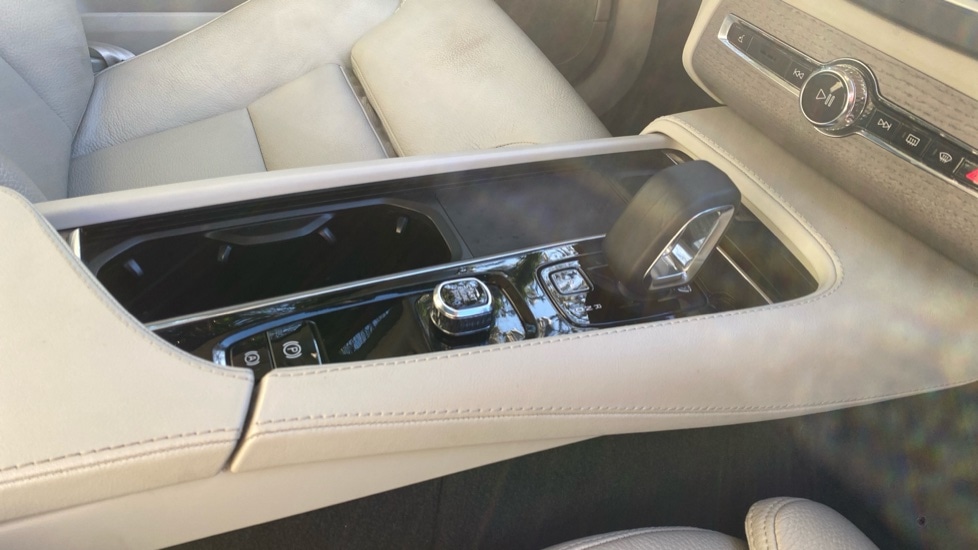 Used Volvo XC90 2022 for sale - 77178136: Photo 44