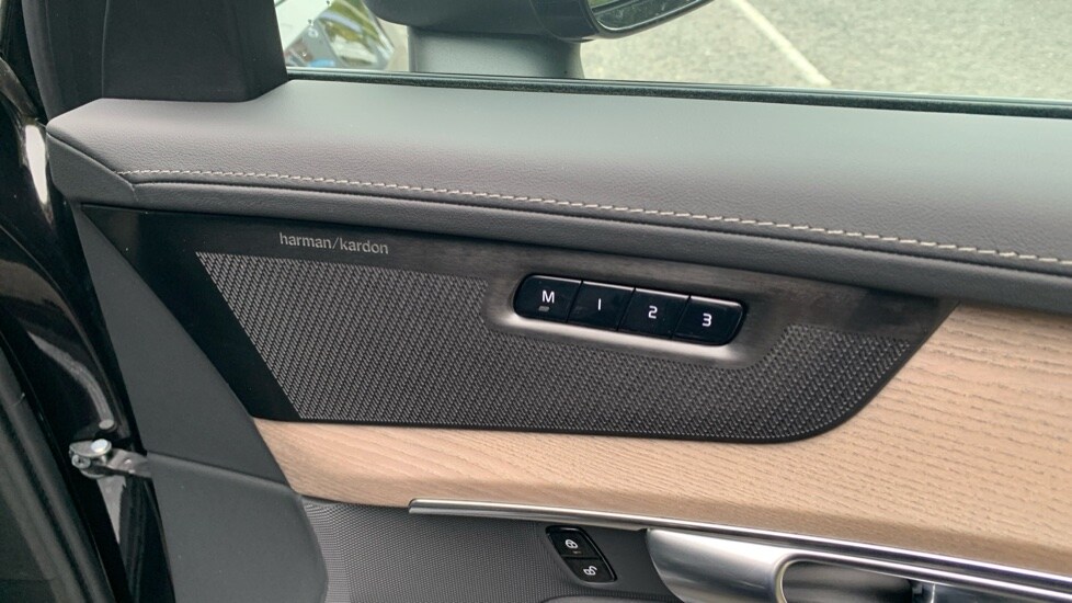 Used Volvo XC90 2025 for sale - 76195980: Photo 35