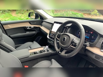Used Volvo XC90 2025 for sale - 76195980: Photo