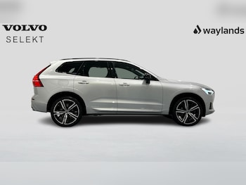 Used Volvo XC60 2020 for sale - 76434740: Photo