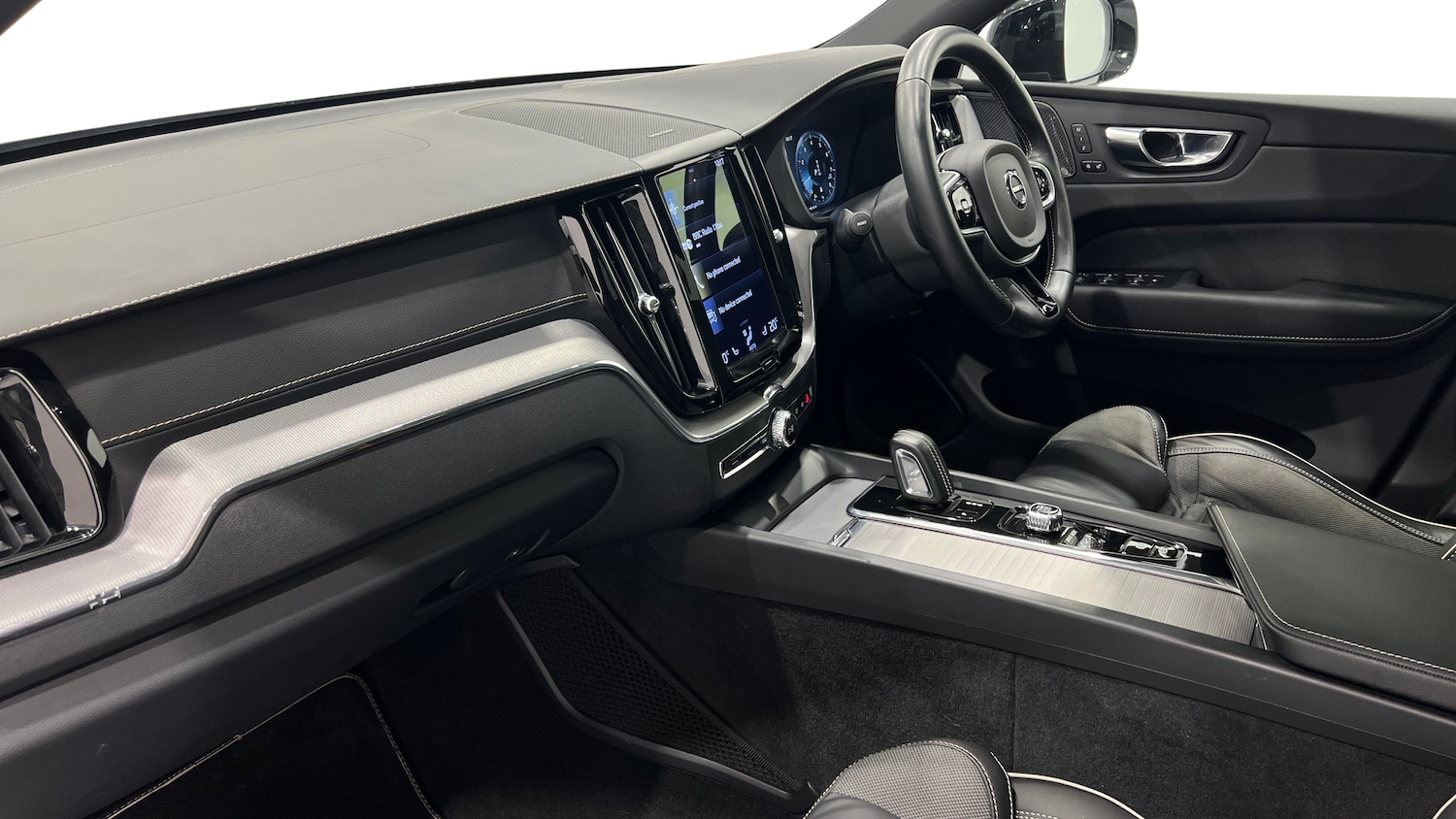 Used Volvo XC60 2020 for sale - 76434740: Photo 4