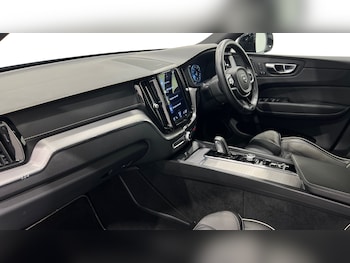 Used Volvo XC60 2020 for sale - 76434740: Photo