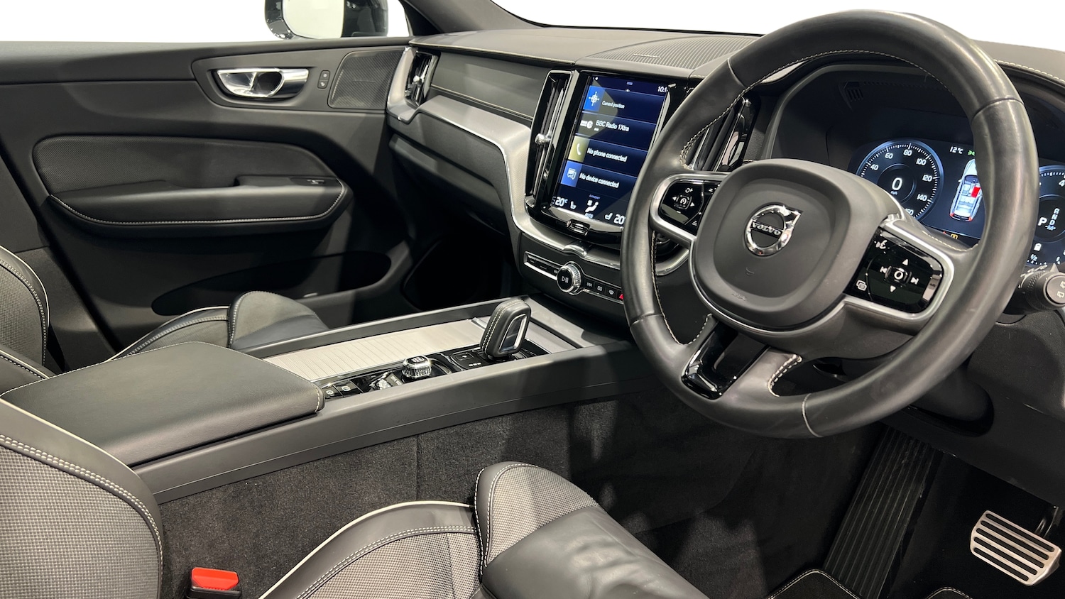 Used Volvo XC60 2020 for sale - 76434740: Photo 5