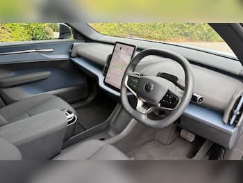 Used Volvo EX30 2025 for sale - 79727482: Photo