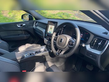 Used Volvo XC60 2025 for sale - 77745849: Photo