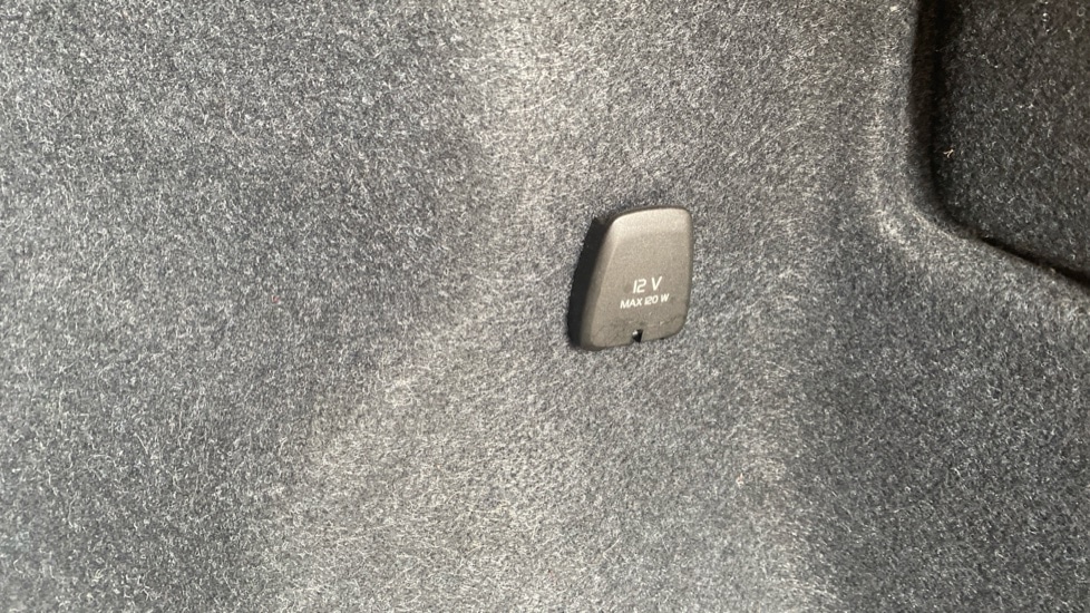 Used Volvo XC40 2022 for sale - 77893992: Photo 15