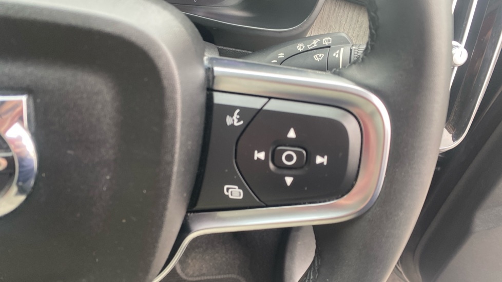 Used Volvo XC40 2022 for sale - 77893992: Photo 34