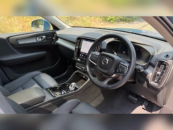 Used Volvo XC40 2025 for sale - 79169852: Photo