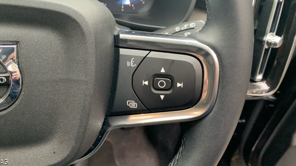 Used Volvo XC40 2025 for sale - 76519338: Photo 28