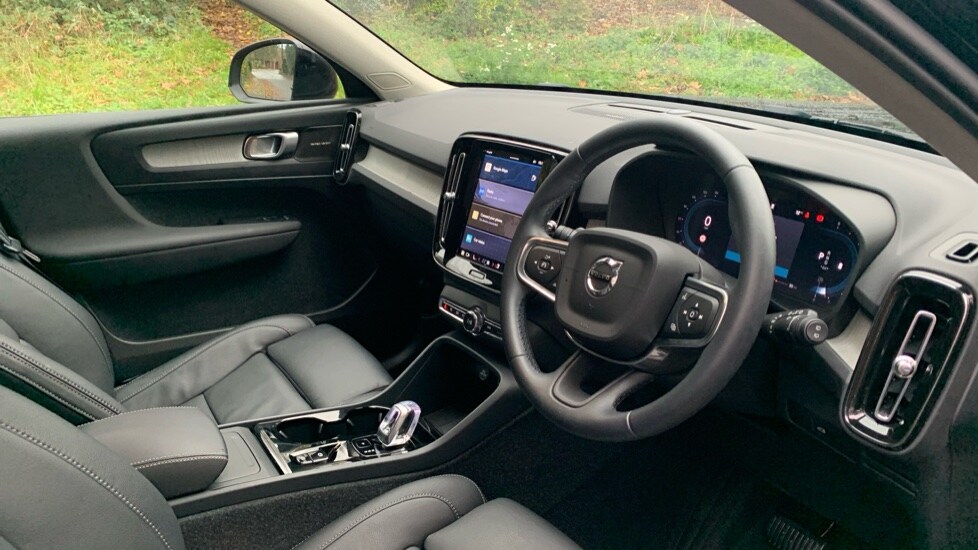 Used Volvo XC40 2025 for sale - 76519338: Photo 4