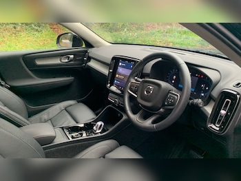 Used Volvo XC40 2025 for sale - 76519338: Photo