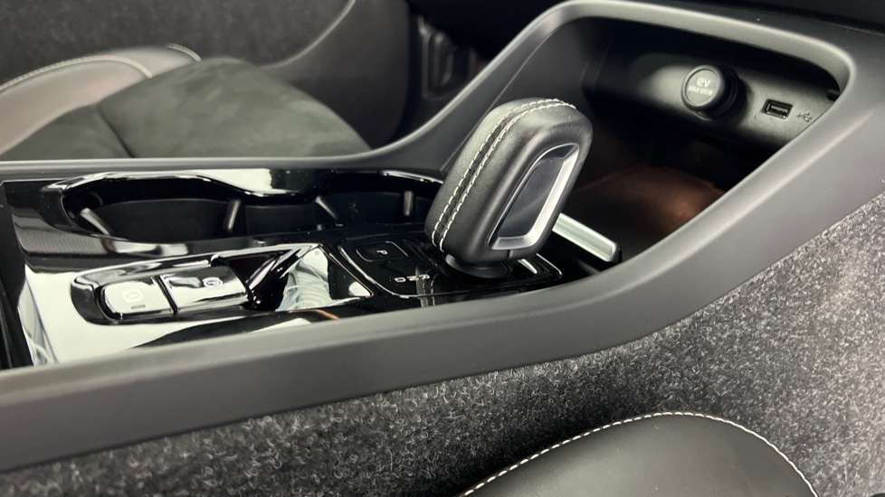 Used Volvo XC40 2021 for sale - 77389001: Photo 14