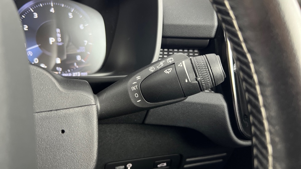 Used Volvo XC40 2021 for sale - 77389001: Photo 25