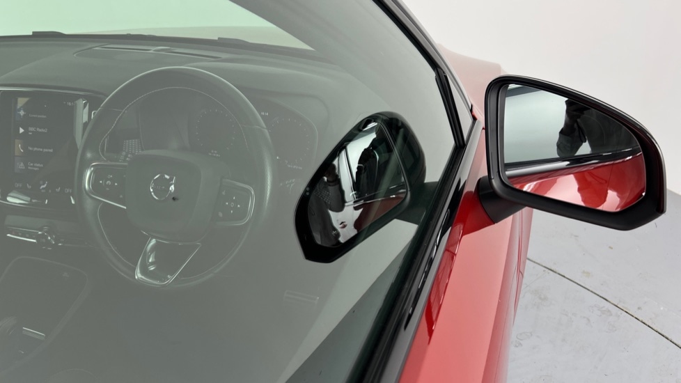 Used Volvo XC40 2021 for sale - 77389001: Photo 40