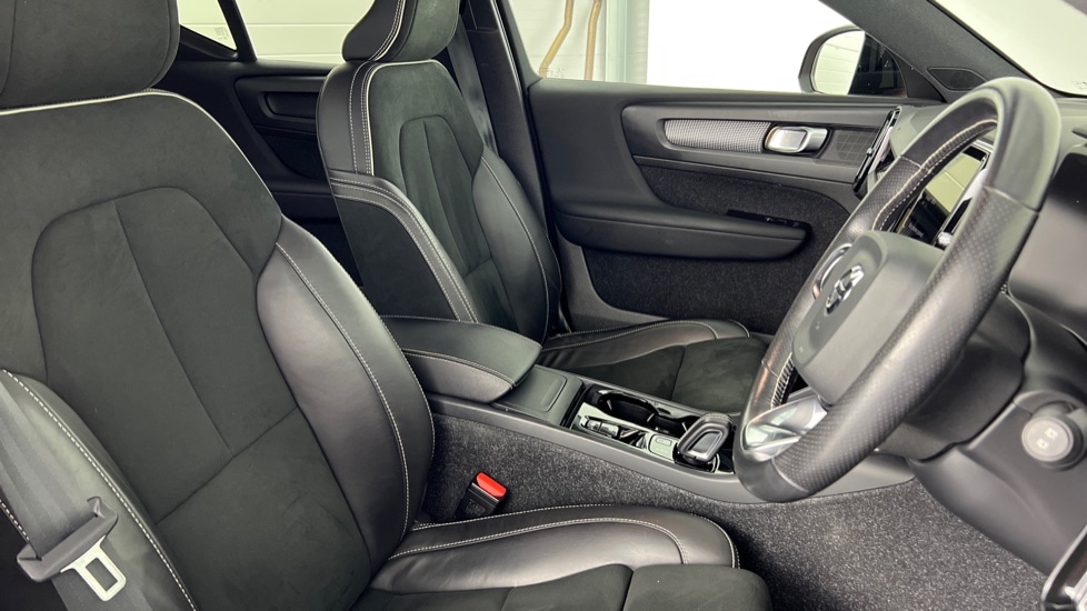 Used Volvo XC40 2021 for sale - 77389001: Photo 9