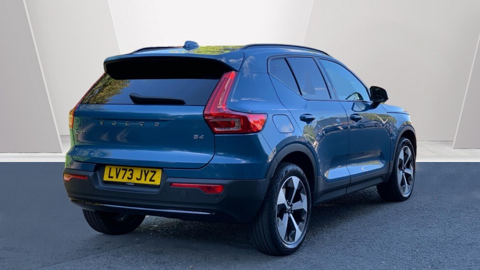 Used Volvo XC40 2023 for sale - 75829276: Photo 2