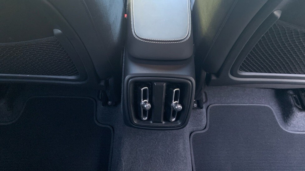 Used Volvo XC40 2023 for sale - 75829276: Photo 20