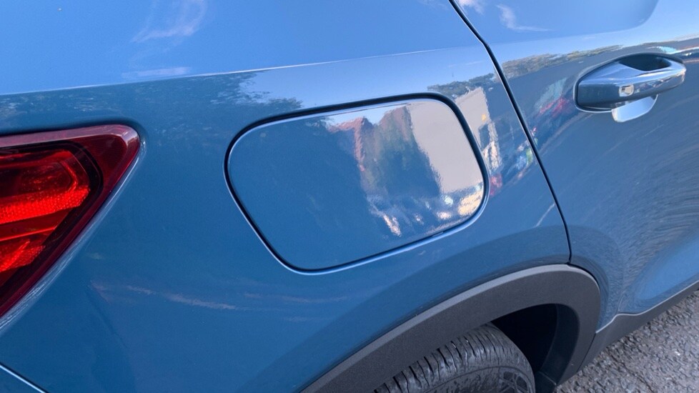 Used Volvo XC40 2023 for sale - 75829276: Photo 22