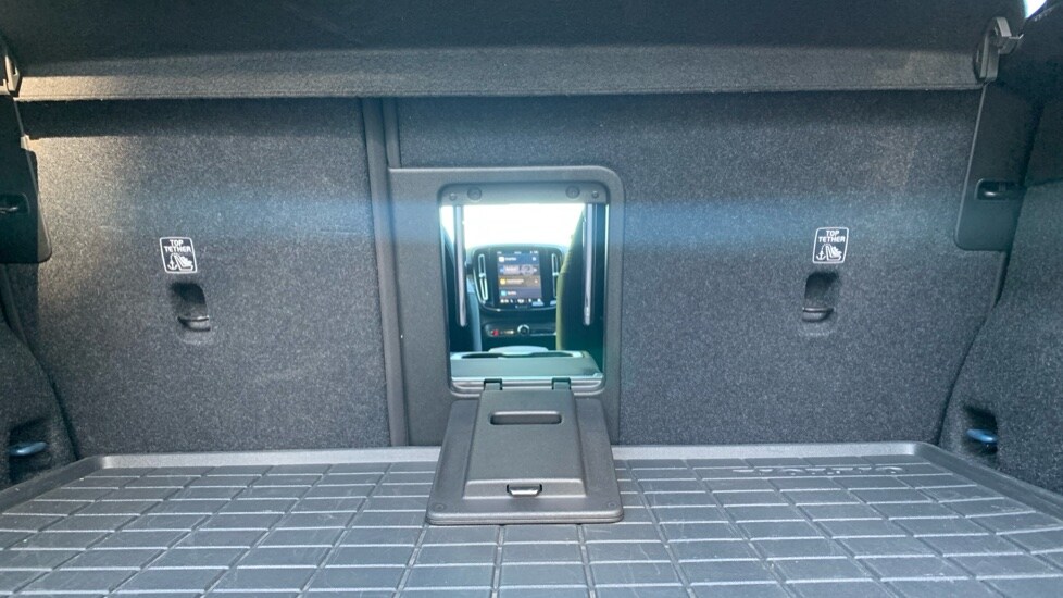 Used Volvo XC40 2023 for sale - 75829276: Photo 24