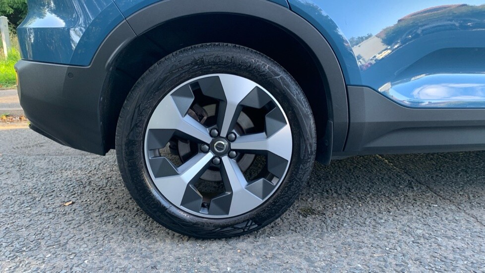 Used Volvo XC40 2023 for sale - 75829276: Photo 35