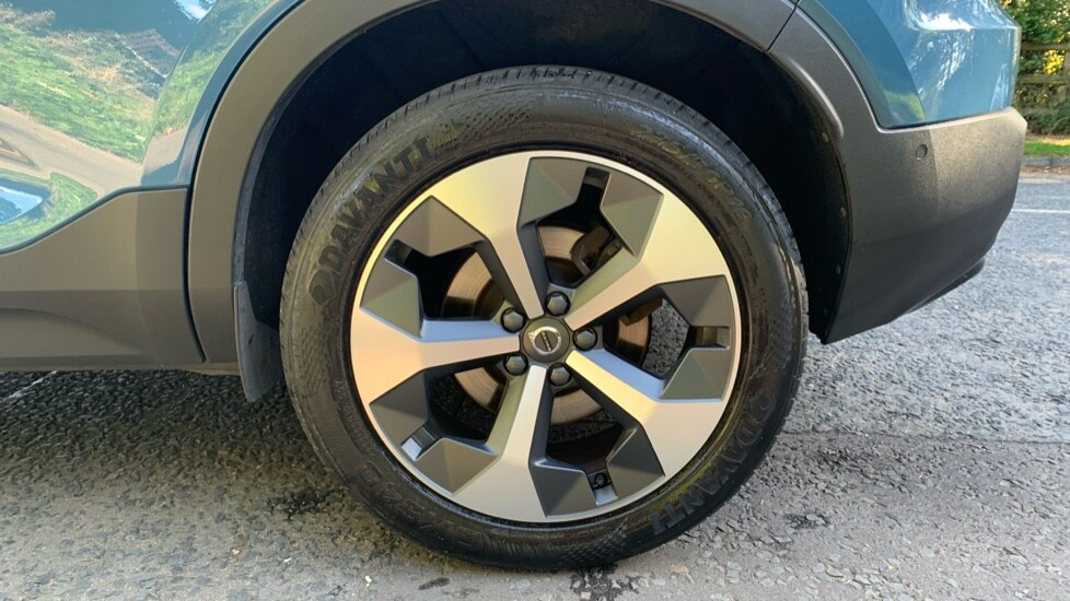 Used Volvo XC40 2023 for sale - 75829276: Photo 36