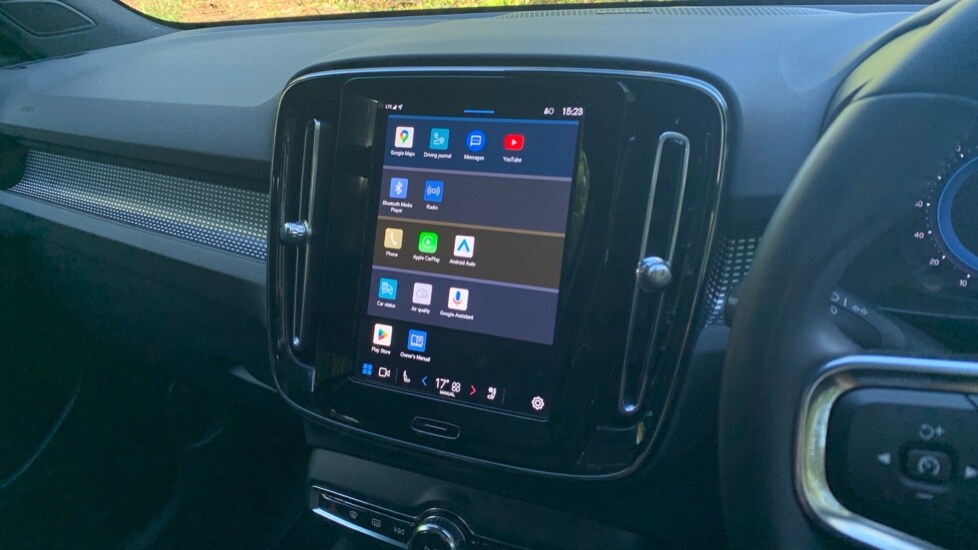 Used Volvo XC40 2023 for sale - 75829276: Photo 44