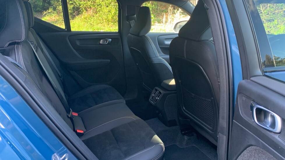 Used Volvo XC40 2023 for sale - 75829276: Photo 6