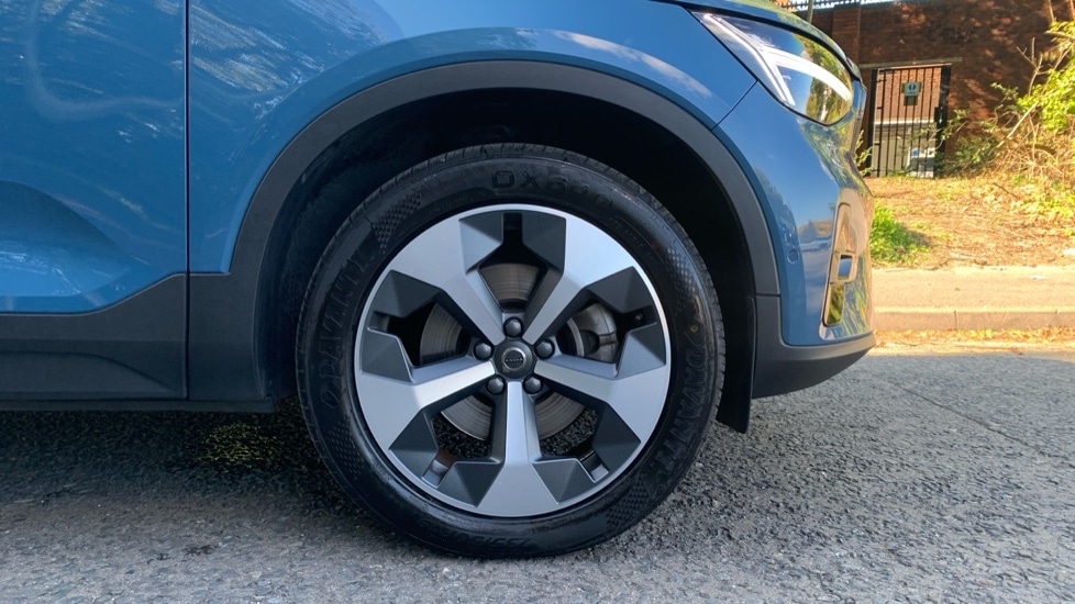 Used Volvo XC40 2023 for sale - 75829276: Photo 9