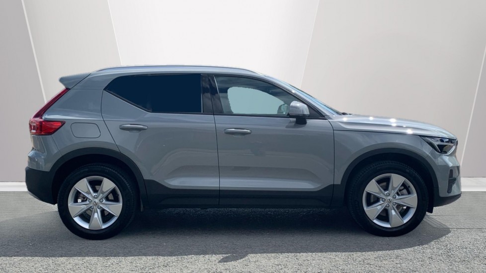 Used Volvo XC40 2024 for sale - 76856442: Photo 3