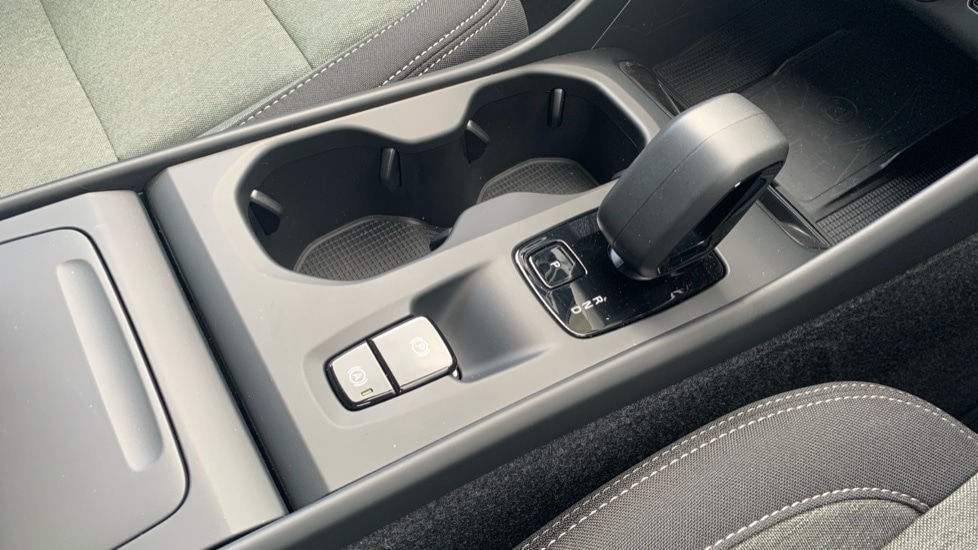 Used Volvo XC40 2024 for sale - 76856442: Photo 44