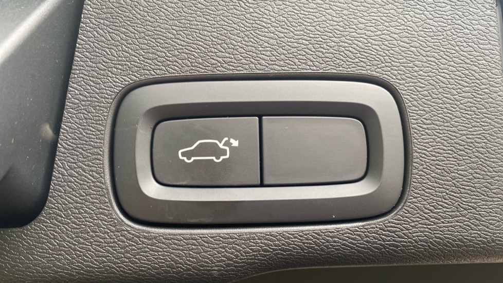 Used Volvo XC60 2022 for sale - 78014436: Photo 19