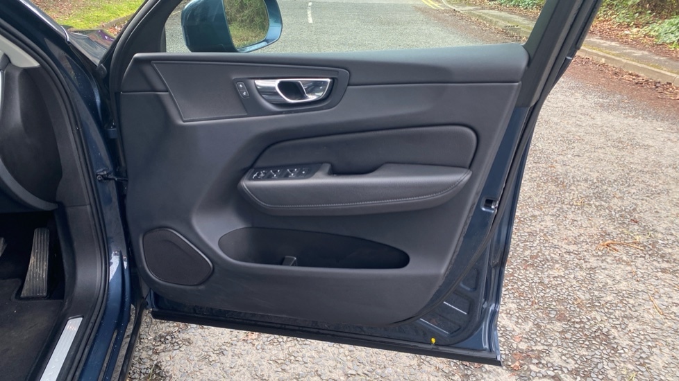 Used Volvo XC60 2022 for sale - 78014436: Photo 25