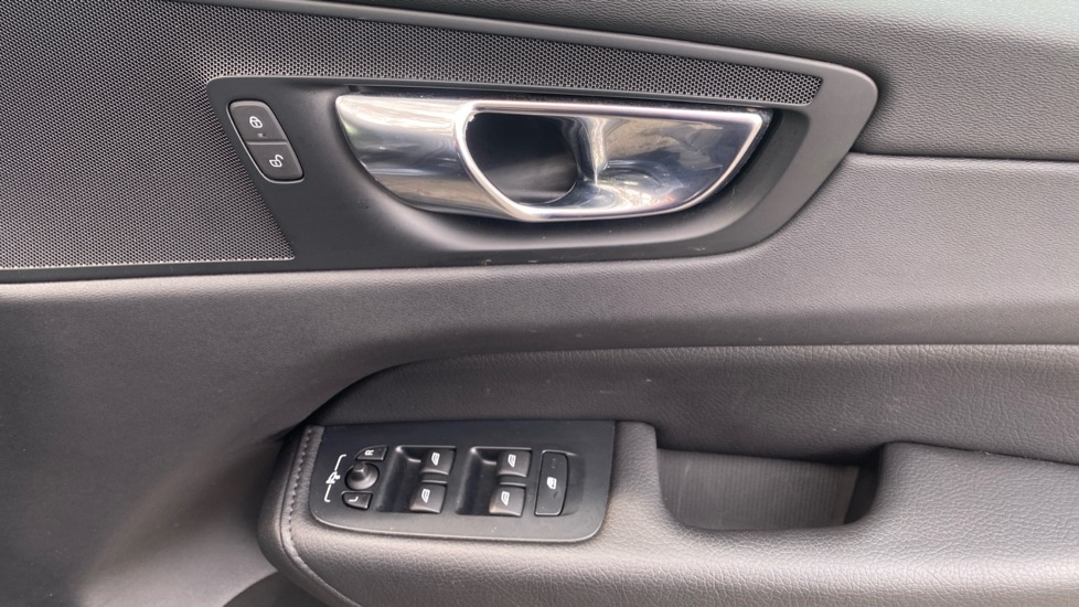 Used Volvo XC60 2022 for sale - 78014436: Photo 26