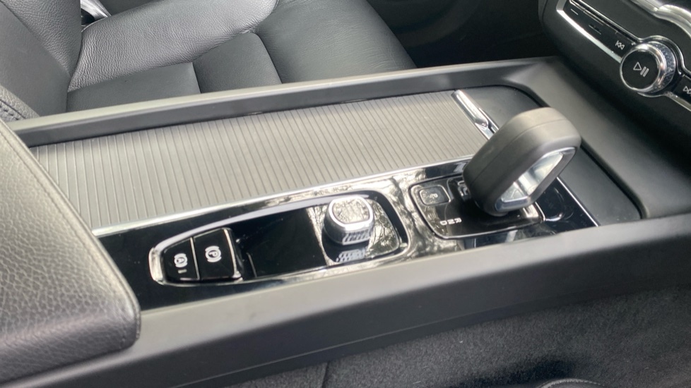 Used Volvo XC60 2022 for sale - 78014436: Photo 32