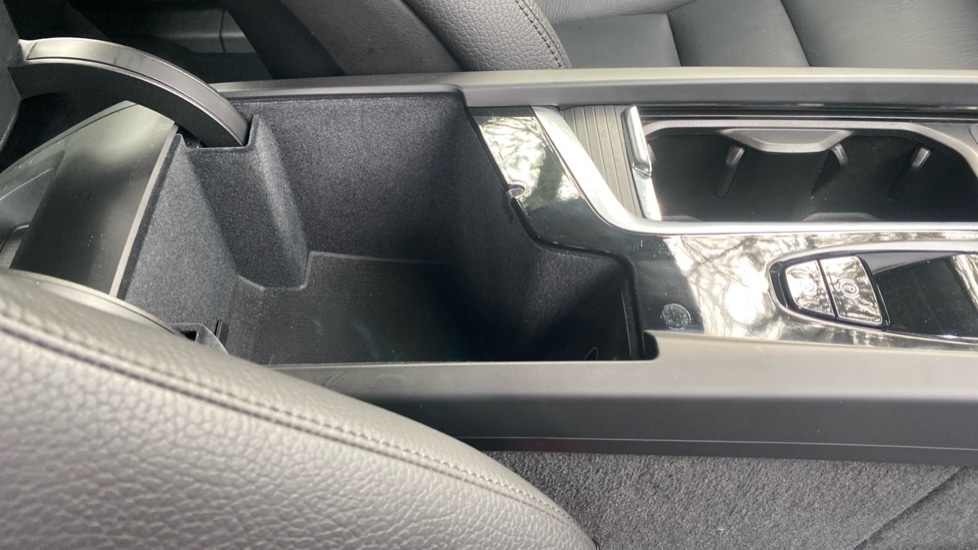 Used Volvo XC60 2022 for sale - 78014436: Photo 35