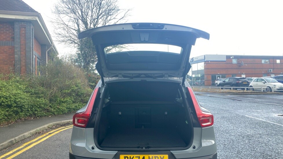 Used Volvo XC40 2024 for sale - 77560612: Photo 13