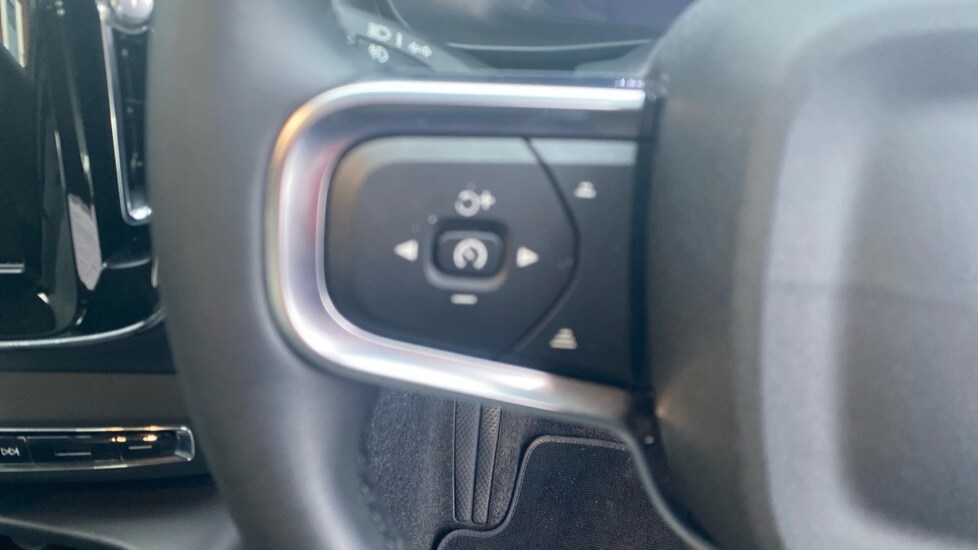 Used Volvo XC40 2024 for sale - 77560612: Photo 35