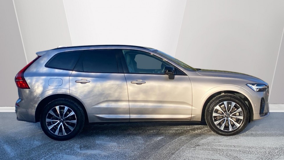 Used Volvo XC60 2023 for sale - 77256322: Photo 3