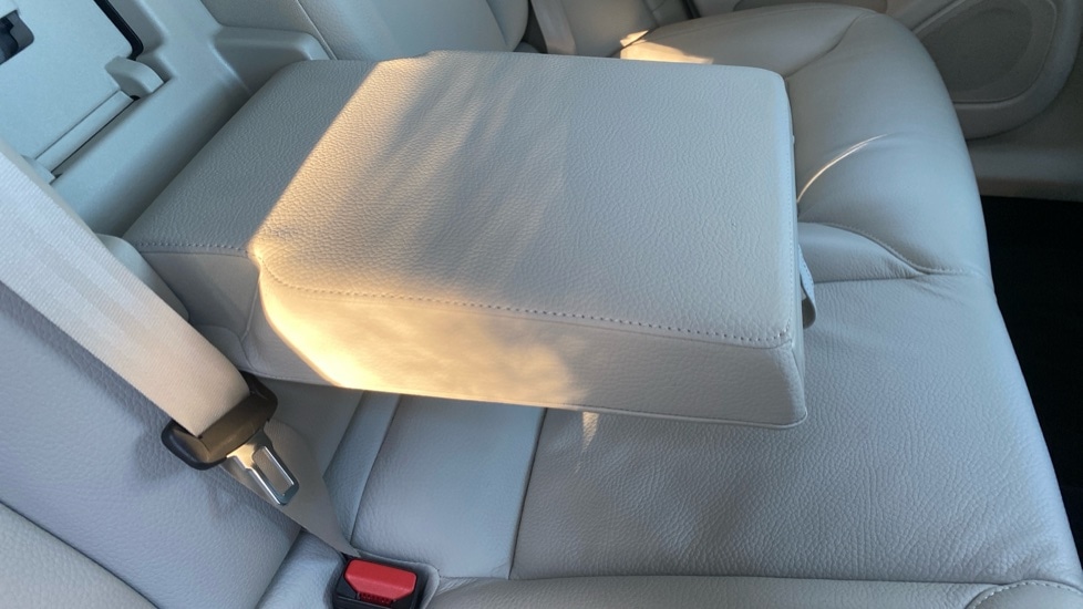 Used Volvo XC60 2023 for sale - 77256322: Photo 37