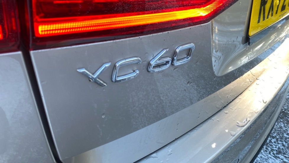 Used Volvo XC60 2023 for sale - 77256322: Photo 40
